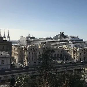 Appartamento At Your Fingertips, Genova